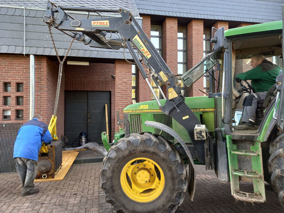 „Neue gebrauchte“ Heizung in der Hl. Kreuz Kirche in Zierenberg